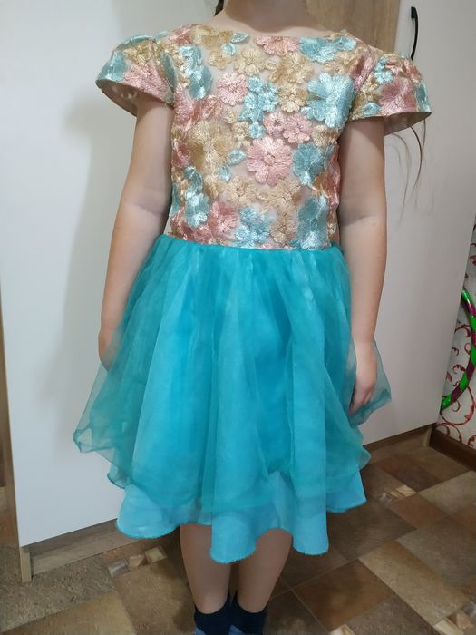 Платья на девочку