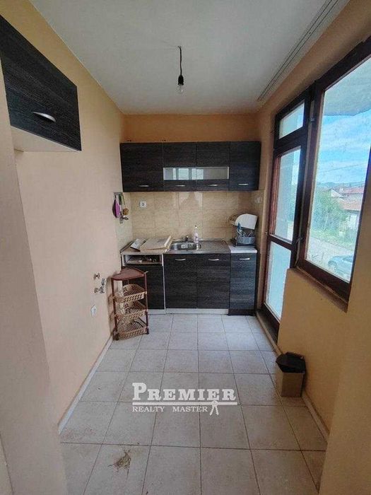 Етаж от къща в с.Тънково