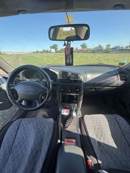 Mitsubishi galant 1995 2 литра