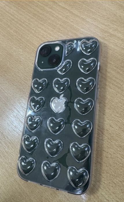 отдам чехлы iphone13
