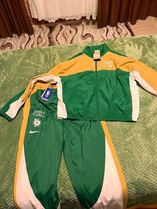 Екип на Nike в размер S