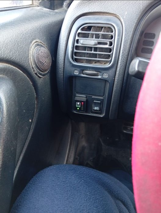 Продам Ниссан Примера.