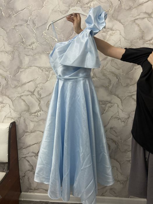 Вечерний платье красивый