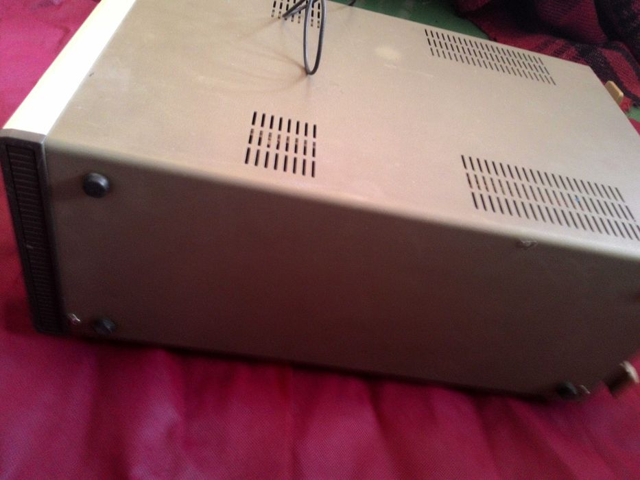 Продавам (може би) стар работещ японски ултразвуков дефектоскоп.