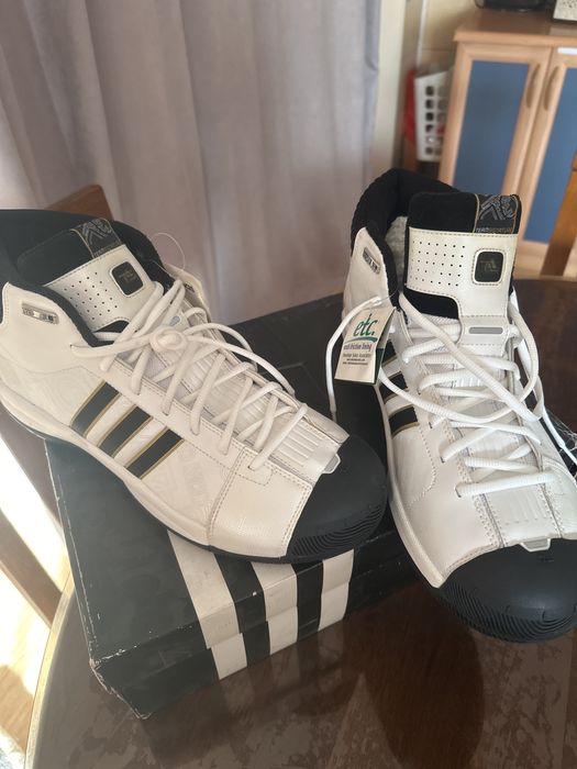 Баскетбольные кроссовки