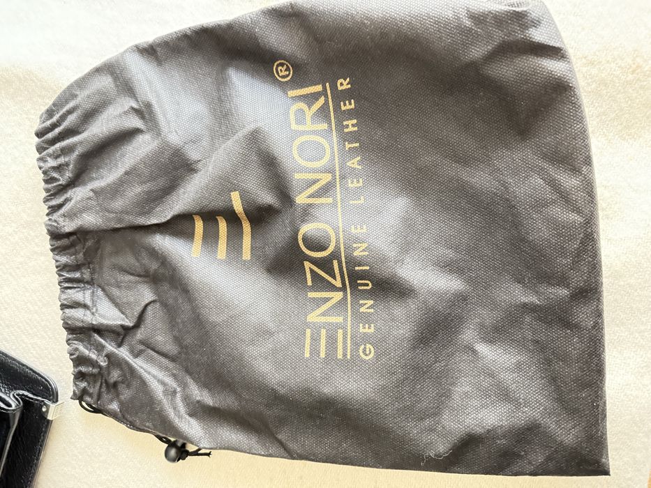 Enzo Nori  НОВА Черна  Мъжка Чанта  от естествена йожа