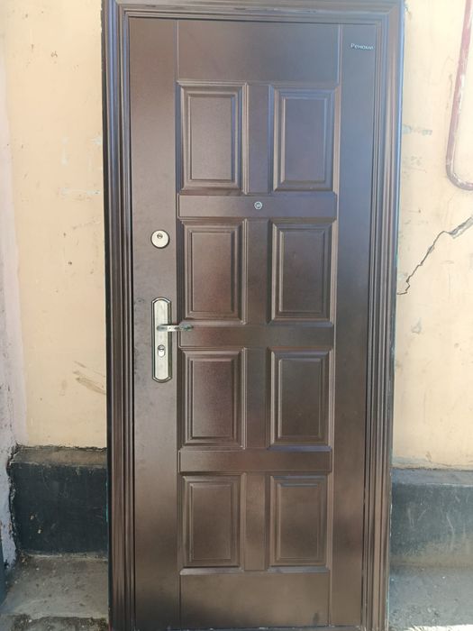 Продам дверь китай
