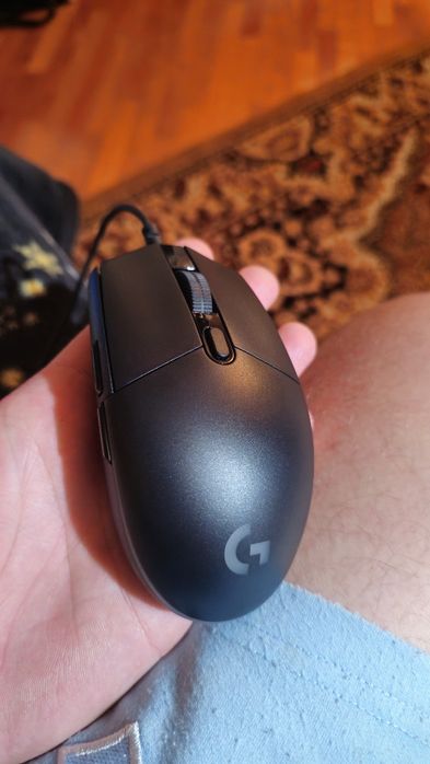 Vand logitech g102 !nou!