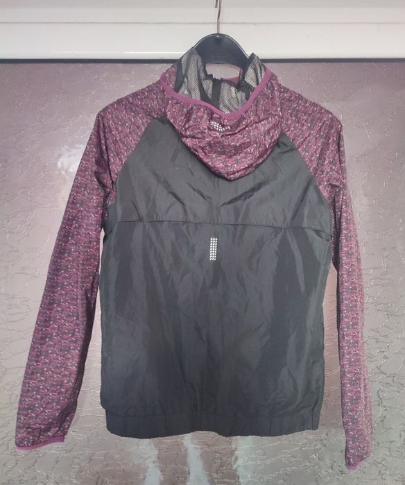 Тънки якета на nike,h&m и crivit