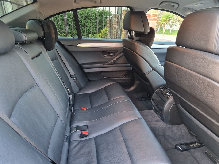 BMW Seria 5,  bi-turbo, 218cp