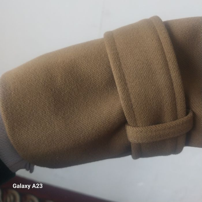 Ayollar palto, M razmer, karamelli rang,