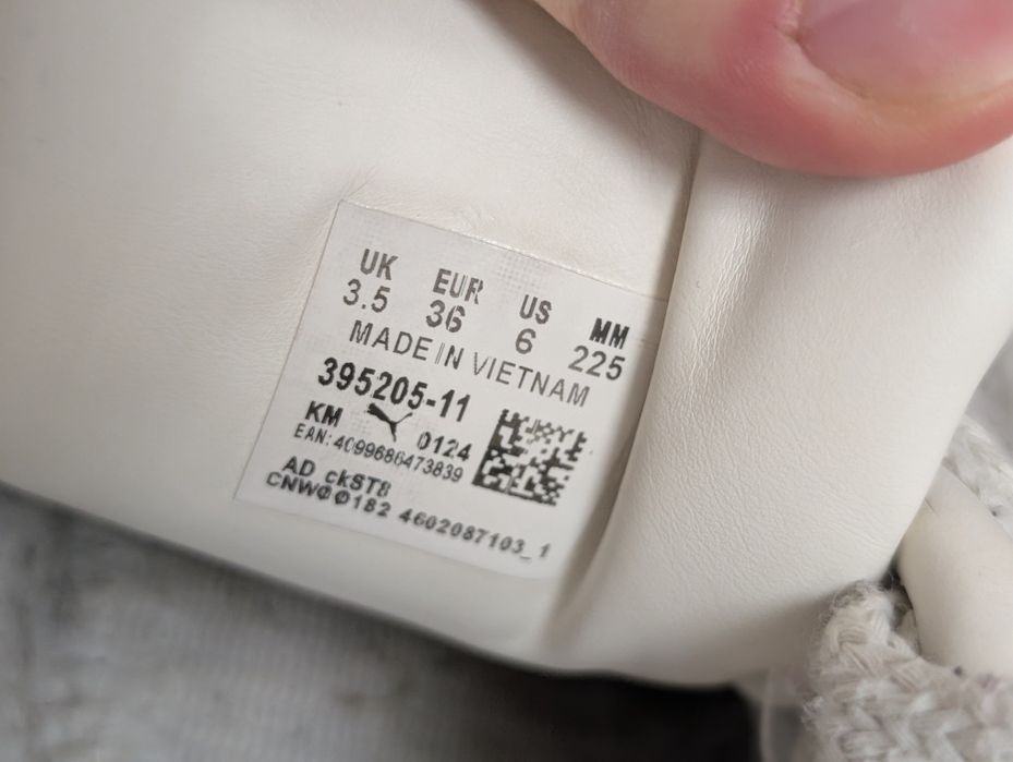 Продам кроссовки Puma