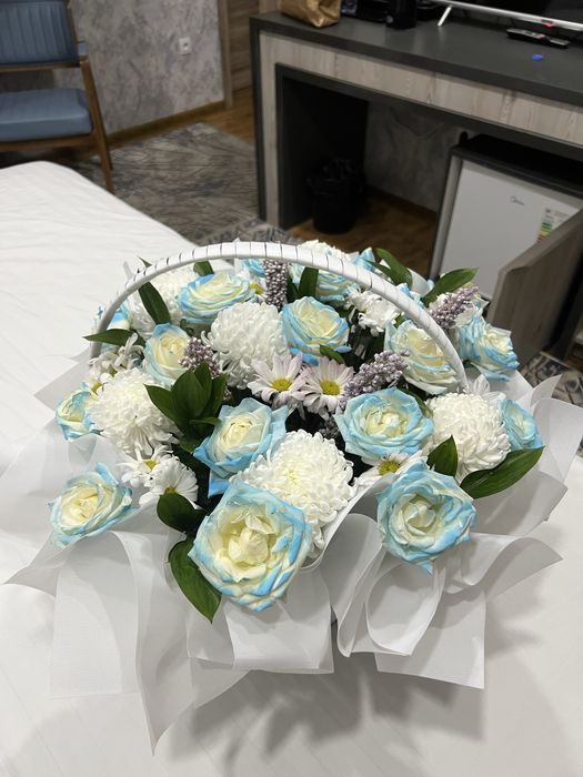 Букет гул, факат бугун 150,000