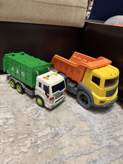 Пакетом машинки большие