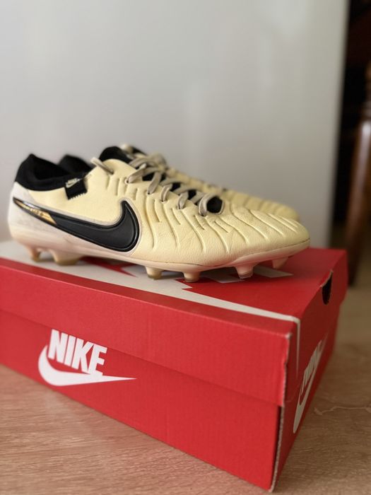 Оригинални футболни бутонки Nike Tiempo Legend 10 Pro FG.