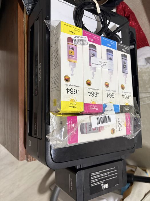 Продам Epson L382 мфу