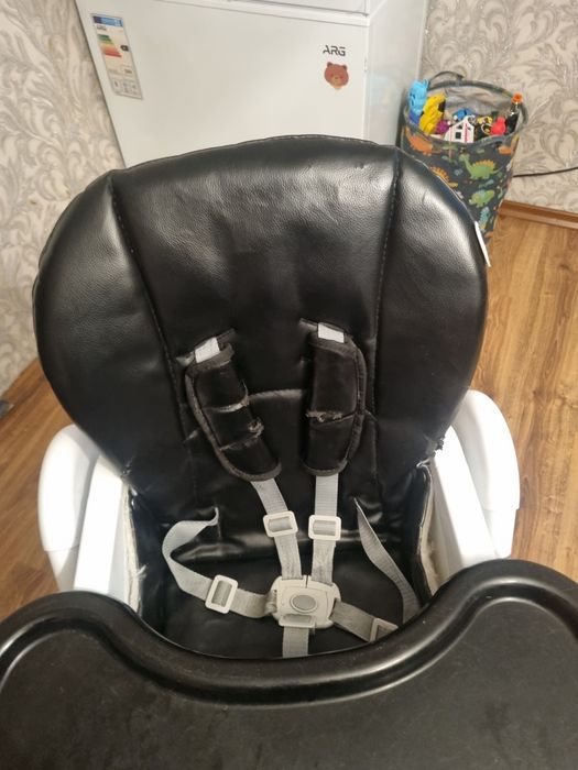 Продам детский столик