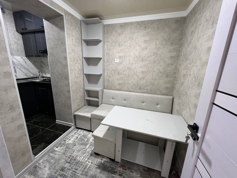 Сдается 2х комнатная квартира 
С обстановкой 
В горде Алмалыке