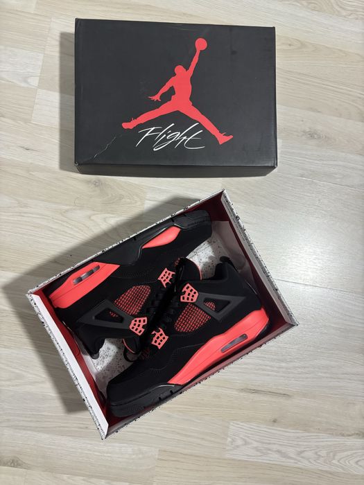 Jordan 4 red thunder
