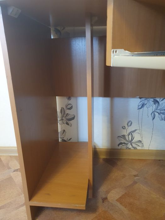 Продам офисный стол