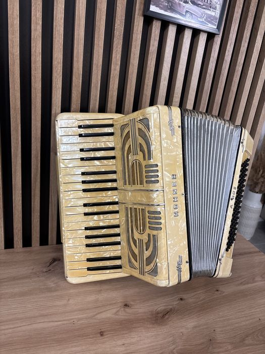 Acordeon Hohner Tango 2 cu 80 de basi