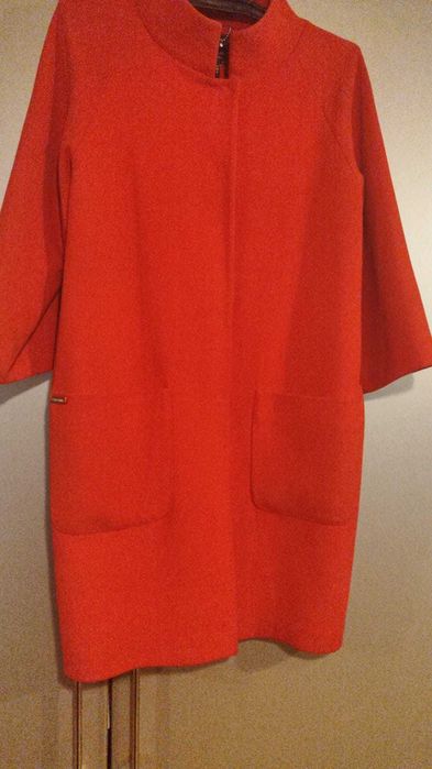 Пальто красное женское