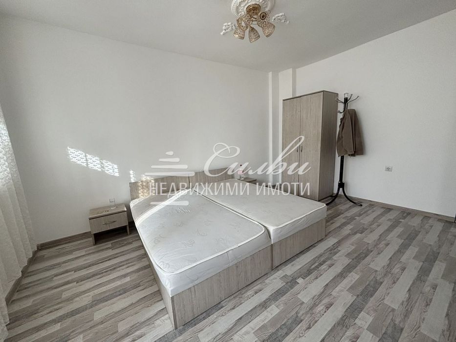 Дава се под наем Тристаен апартамент в Шумен, Болницата - 74 кв.м за 331.5 € - Снимка #1