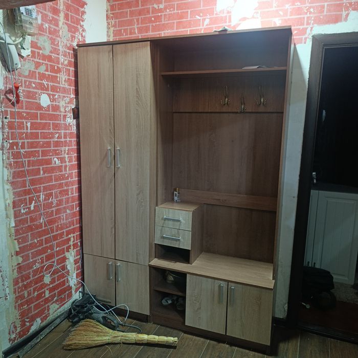 Продам прихожка срочно