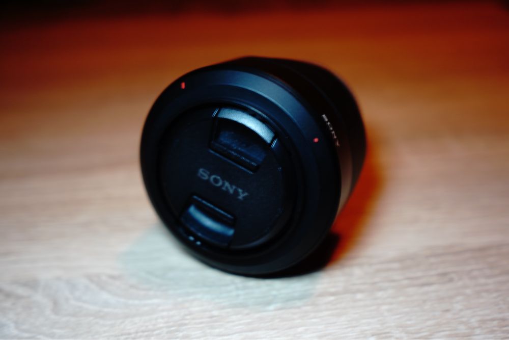 Обектив Sony FE 55 f 1,8  Sonnar T*ZA