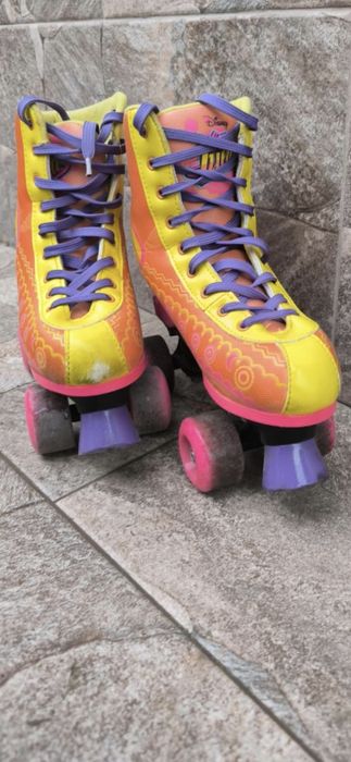 Ролкови кънки запазени