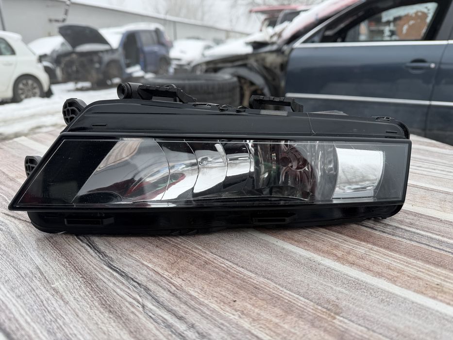Халоген Skoda Octavia