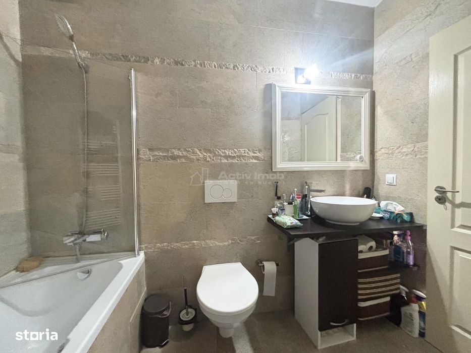 Refugiu urban cu personalitate – Casa cu mansarda si crama amenajata -