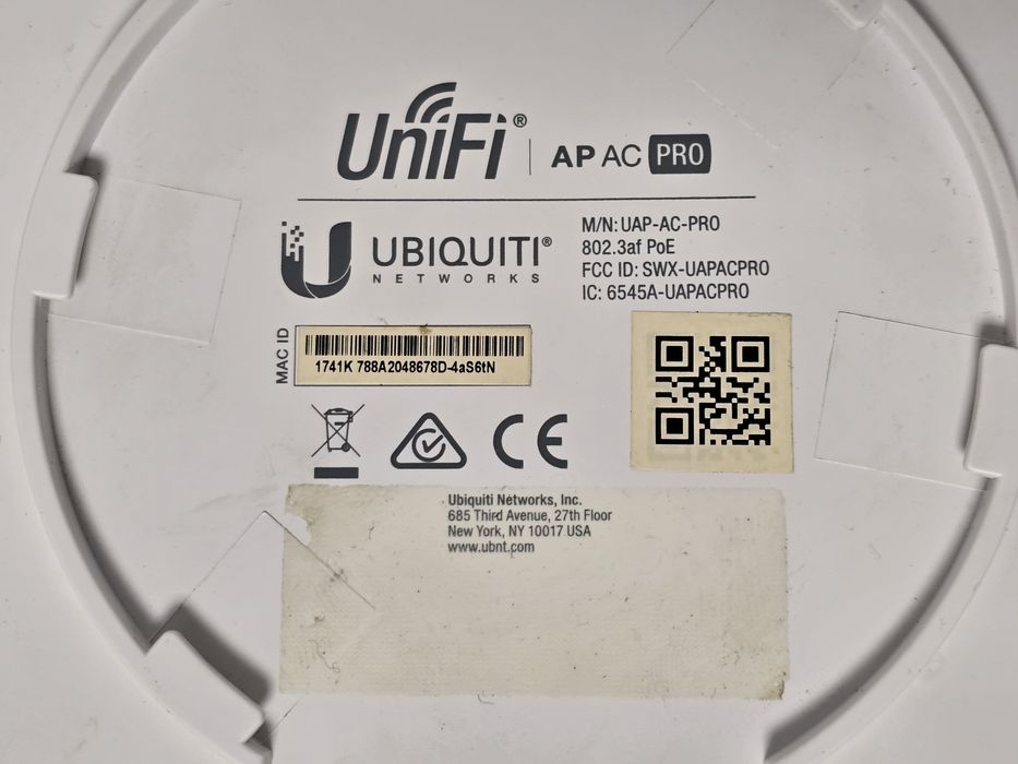 Access Point Ubiquiti UniFi AC Pro (UAP-AC-PRO) – Dual-Band, Gigabit
