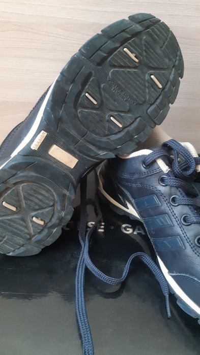 Кроссовка для мальчика 36р. 3500