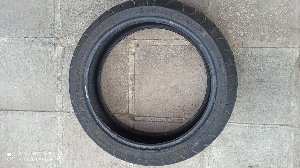Мото гума Bridgestone 180/55/17