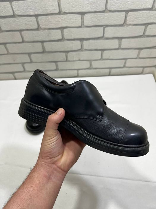 Skechers Leather Upper nolati zoʻr 
Holati : 10/10