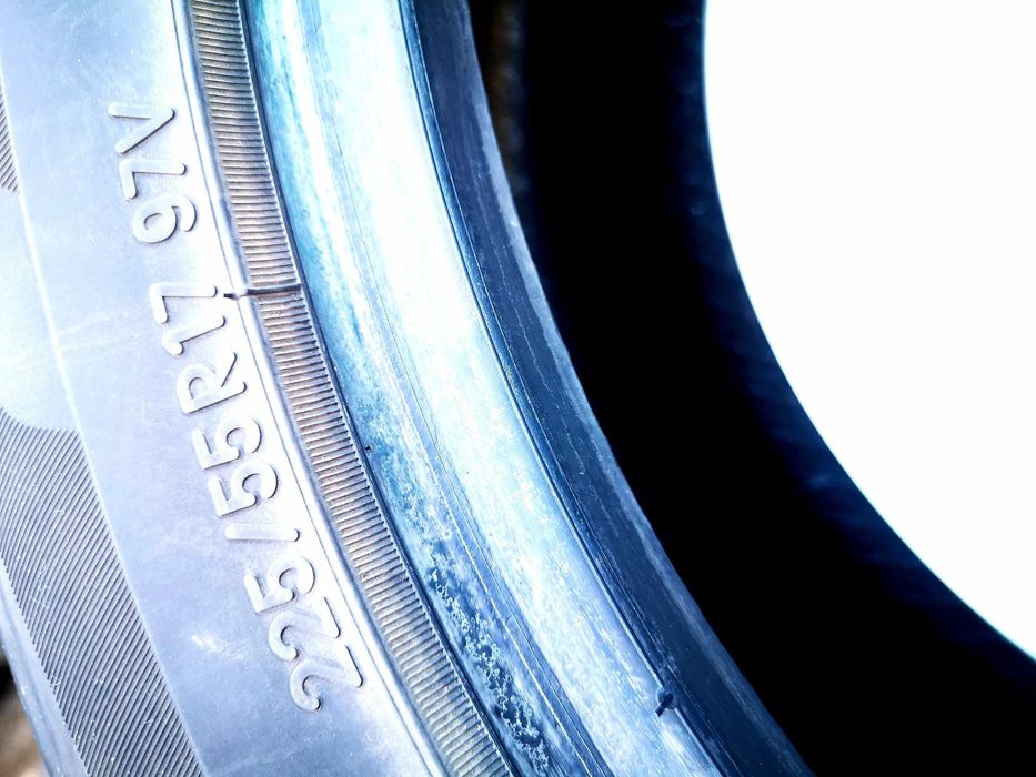 Продам шины TOYO 225/55/R17