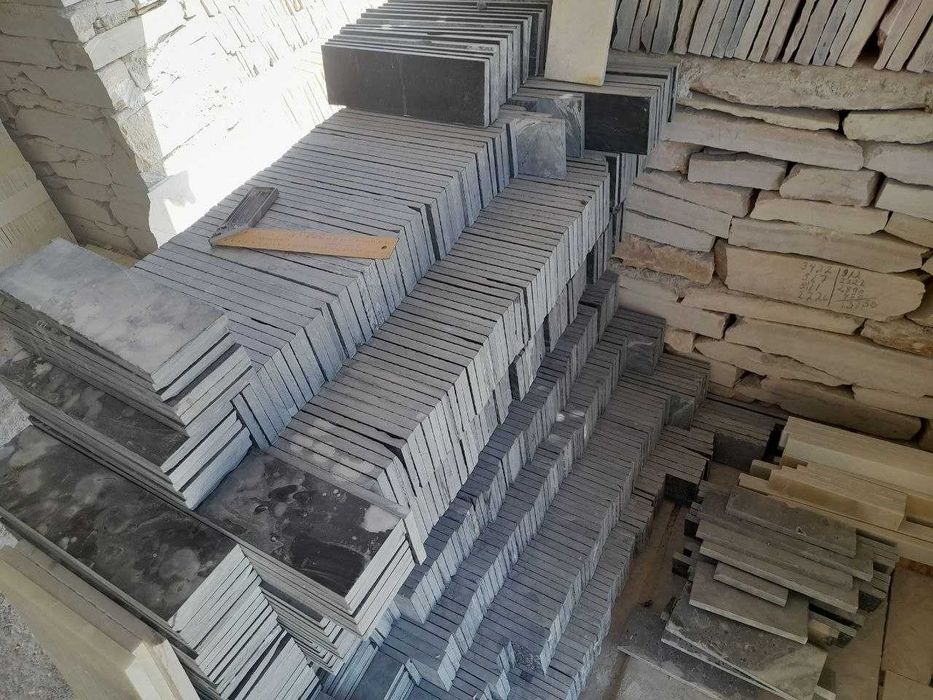 Гранит и мрамор.