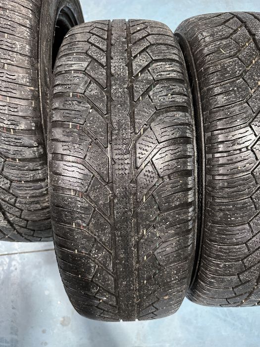 Jante VW R17 cu cauciuciri de iarna si senzori presiune