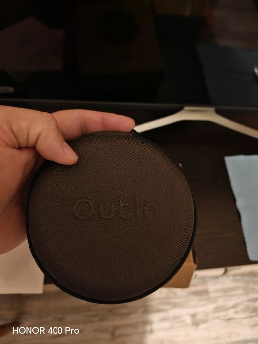 Outin claro чисто нова