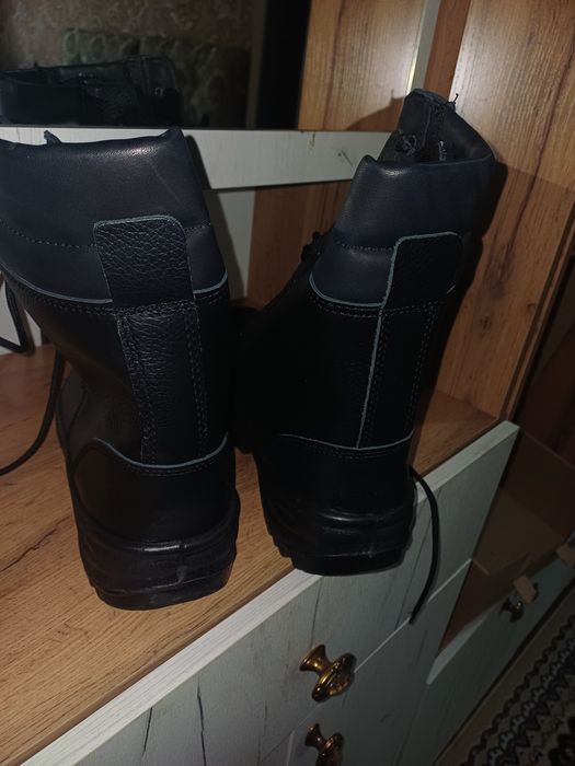 Продам берцы зимние 45 размер
