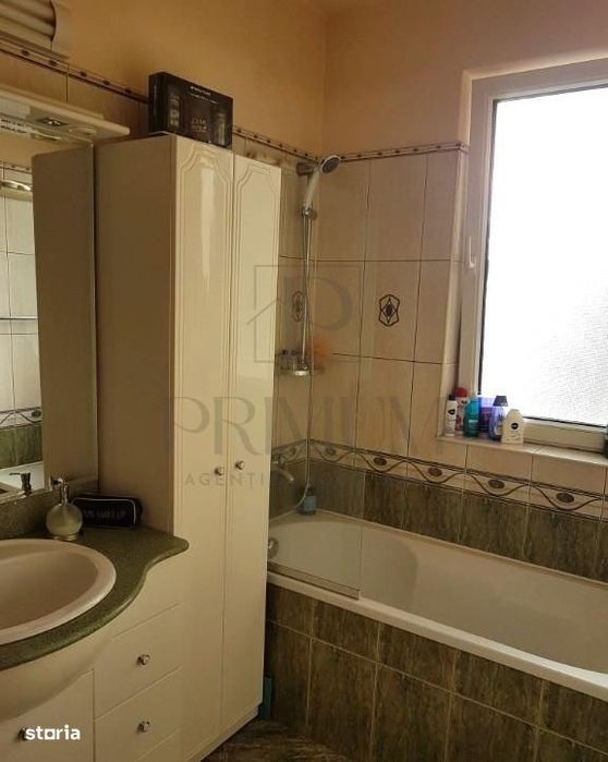 Punctele Cardinale - Bloc Izolat - 3 Camere - 2 Bai - Centrala Proprie