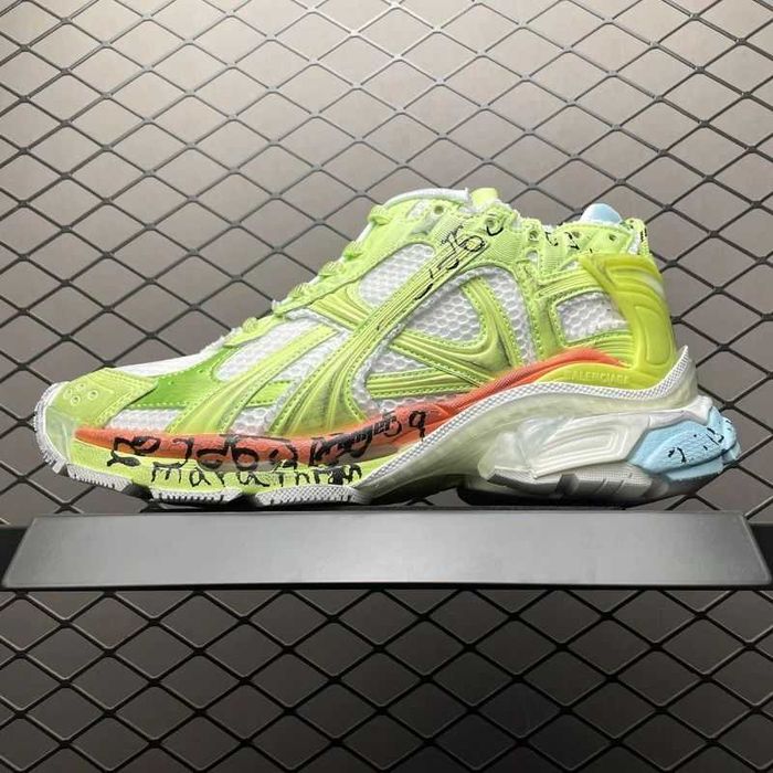 Balenciaga Runner - Lime/Beige