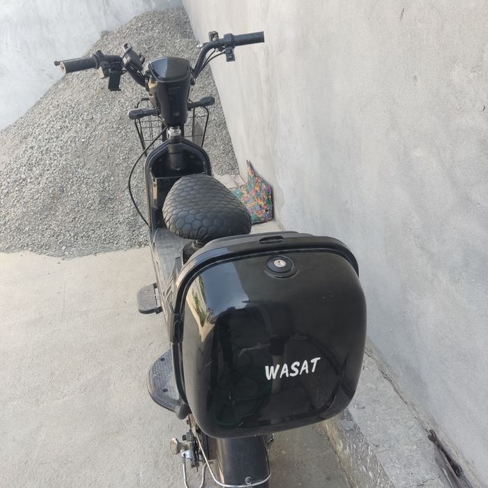 Wasat skuter qora