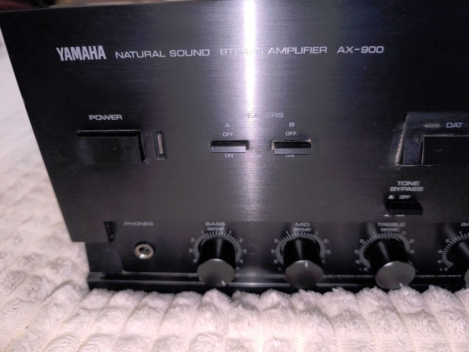 Усилвател YAMAHA AX900