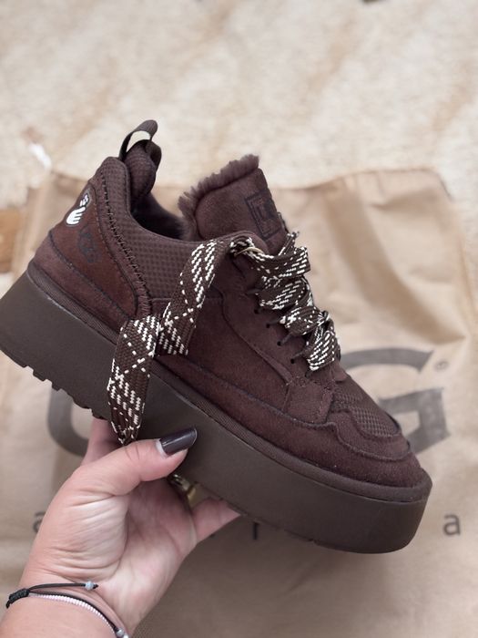 Ugg noi cu saculet