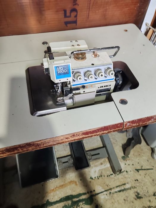 Продам Оверлок на 380v