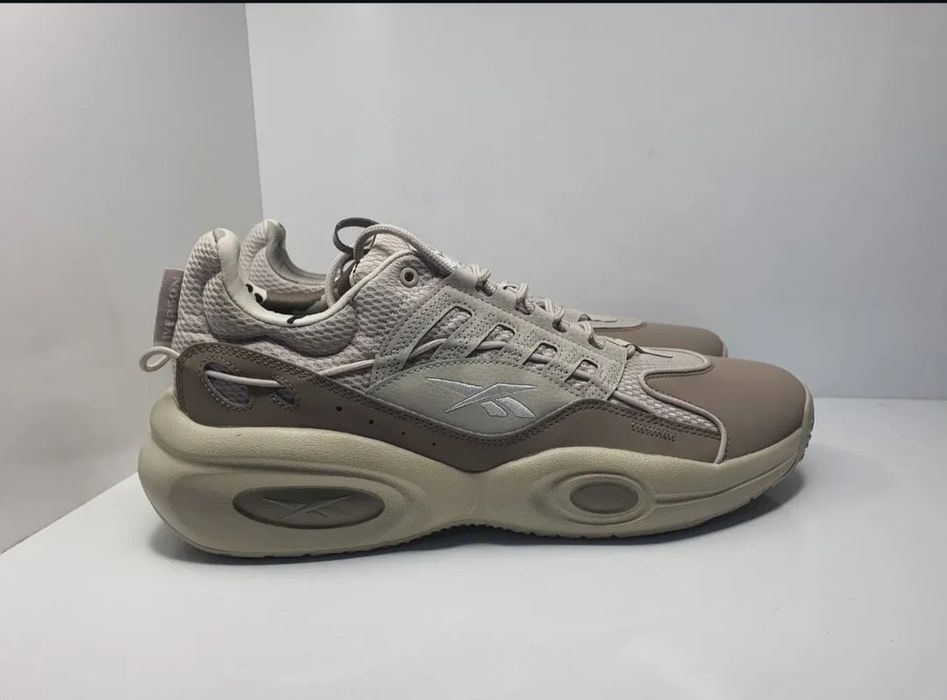 Кецове Reebok Solution Mid X Allen Iverson 

Чисто нови с кутия.

Разм