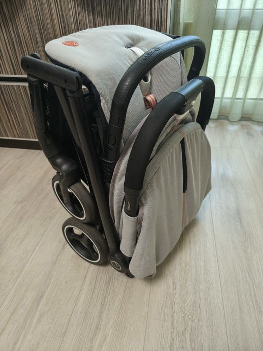 Лятна количка Cybex Beezy