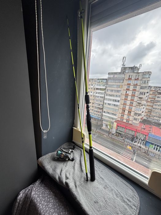 Lansetă de dat la răpitor